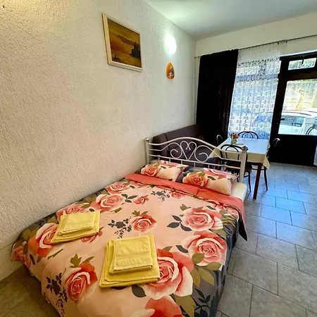 With A - C In 54832 Apartment Jadranovo